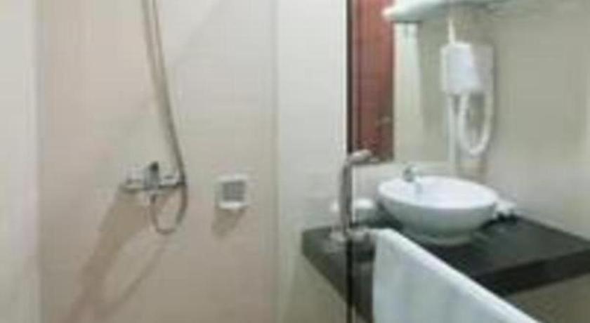 Bella Hotel Surabaya Exterior photo